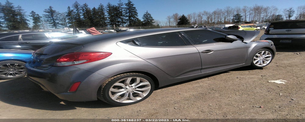 KMHTC6AD2CU024172 2012 HYUNDAI VELOSTER photo no. 4