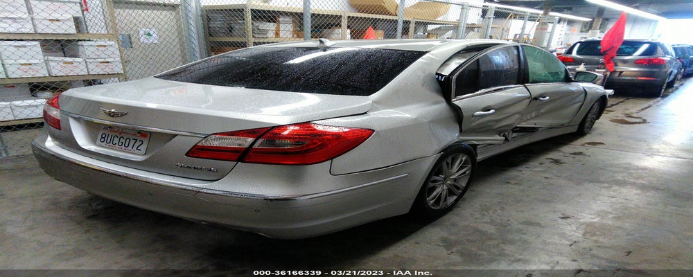 KMHGC4DD8CU184042 2012 HYUNDAI GENESIS photo no. 4