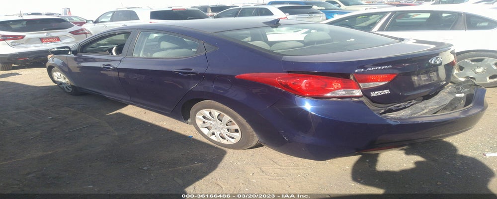 5NPDH4AE5DH181486 2013 HYUNDAI ELANTRA photo no. 3