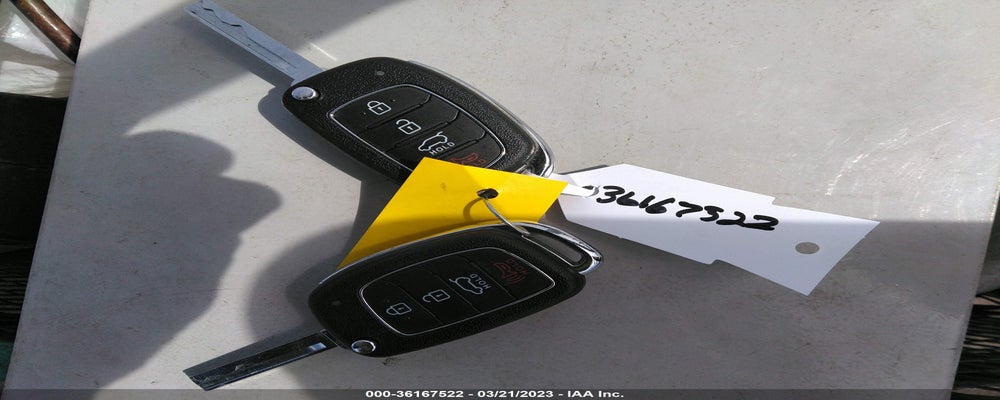 5NMZU3LB7HH038055 2017 HYUNDAI SANTA FE SPORT photo no. 11