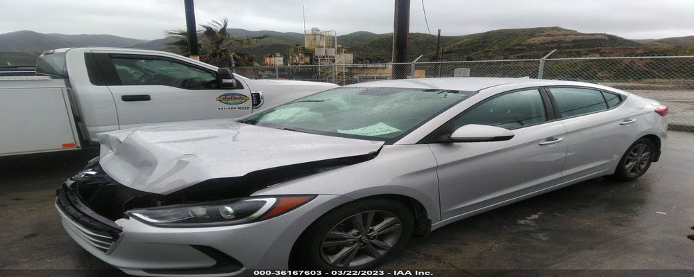 5NPD84LF8JH267117 2018 HYUNDAI ELANTRA photo no. 2