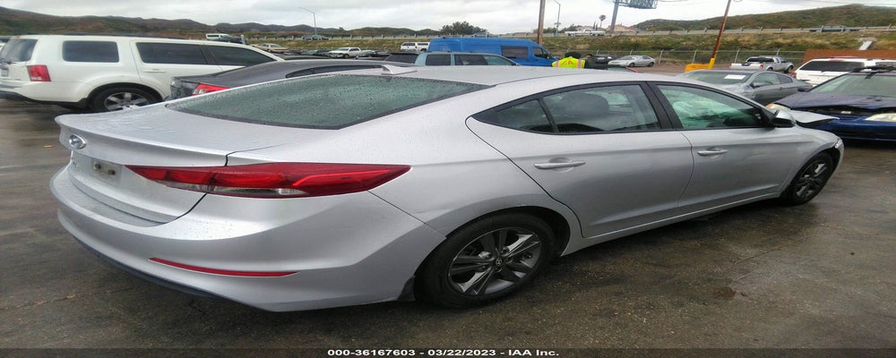 5NPD84LF8JH267117 2018 HYUNDAI ELANTRA photo no. 4