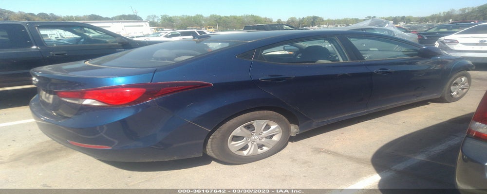 5NPDH4AE9GH752773 2016 HYUNDAI ELANTRA photo no. 4