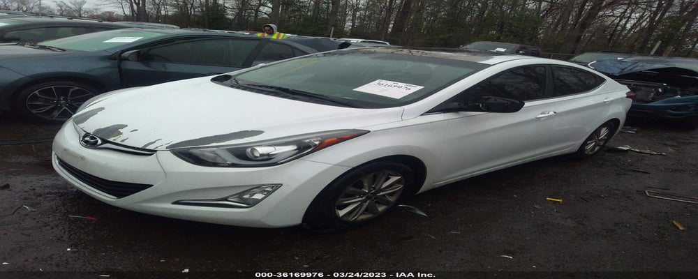 5NPDH4AE2FH574137 2015 HYUNDAI ELANTRA photo no. 2