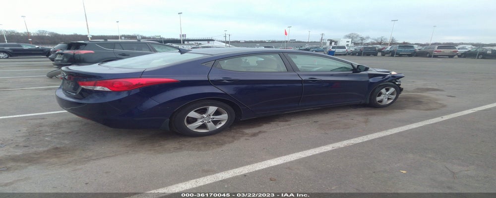 5NPDH4AE4DH192365 2013 HYUNDAI ELANTRA photo no. 4