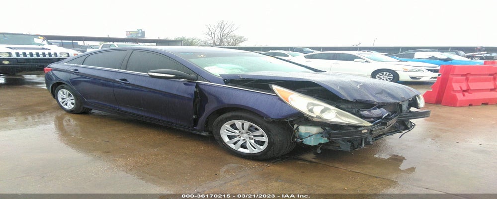 5NPEB4AC4BH168598 2011 HYUNDAI SONATA photo no. 2