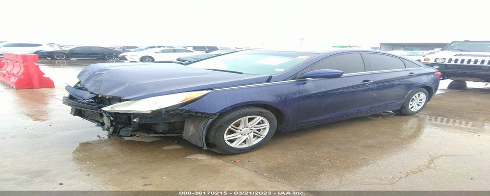 5NPEB4AC4BH168598 2011 HYUNDAI SONATA photo no. 2