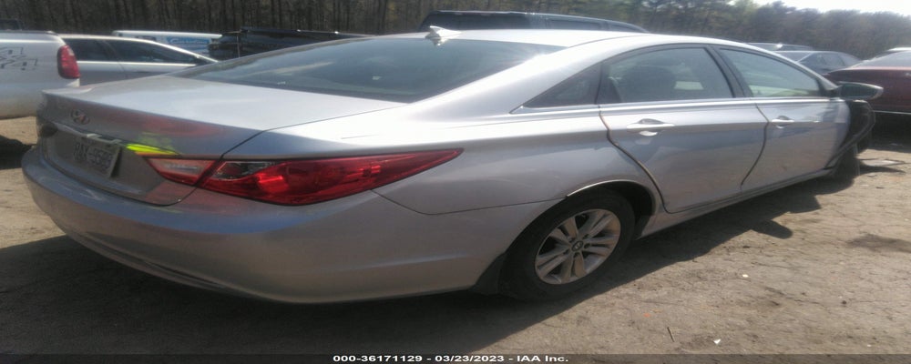 5NPEB4AC7CH479752 2012 HYUNDAI SONATA photo no. 4