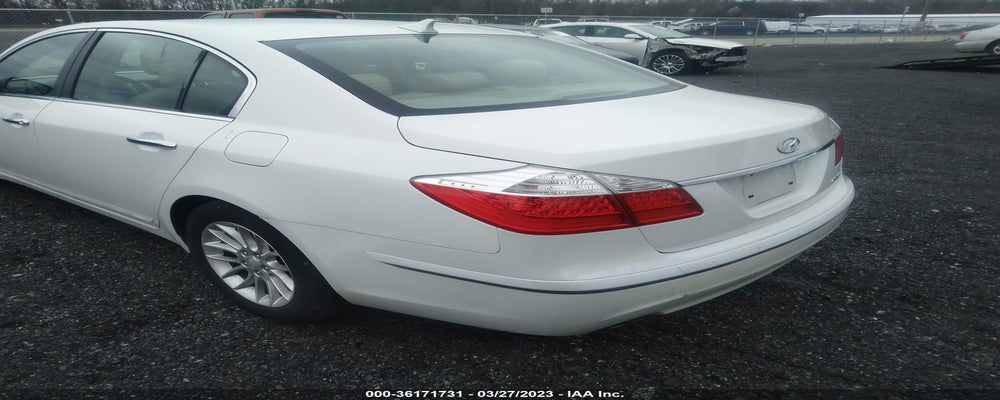 KMHGC4DEXBU131267 2011 HYUNDAI GENESIS photo no. 3