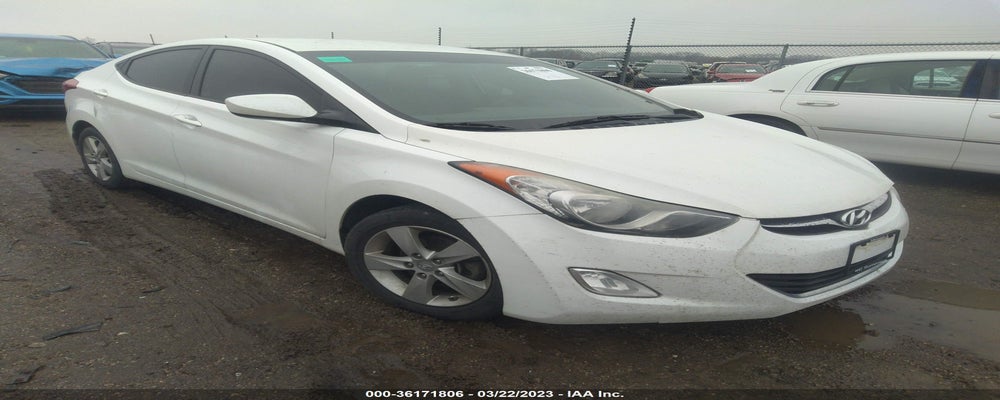 5NPDH4AE3DH350386 2013 HYUNDAI ELANTRA photo no. 4