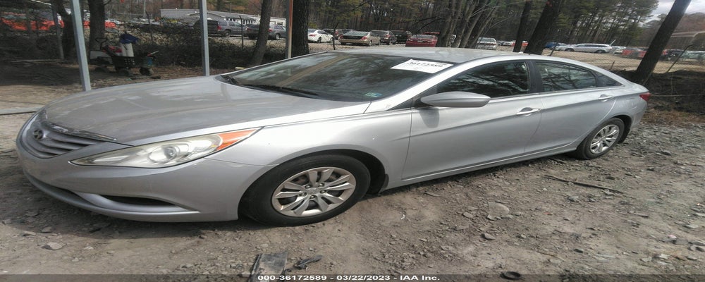 5NPEB4AC6BH287169 2011 HYUNDAI SONATA photo no. 2