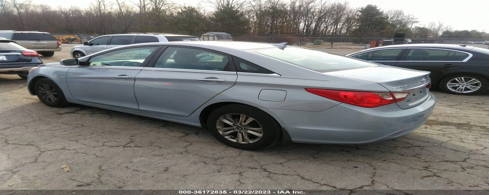 5NPEB4AC0BH295753 2011 HYUNDAI SONATA photo no. 3