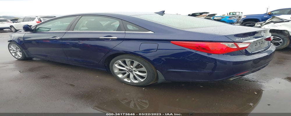 5NPEC4AC5BH289413 2011 HYUNDAI SONATA photo no. 3