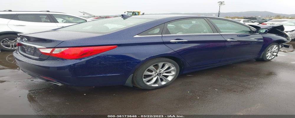 5NPEC4AC5BH289413 2011 HYUNDAI SONATA photo no. 4