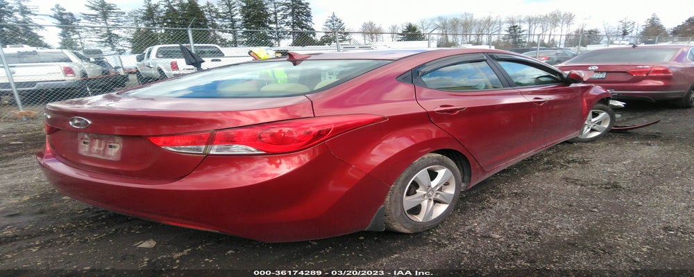 5NPDH4AE6DH202605 2013 HYUNDAI ELANTRA photo no. 4