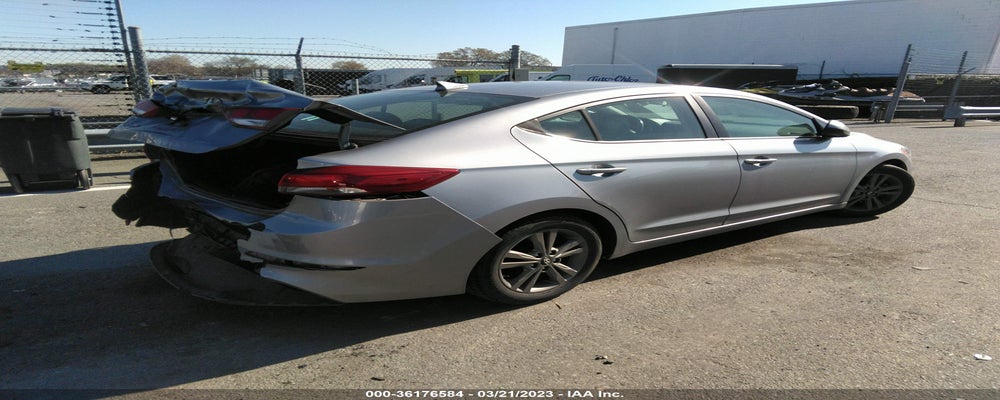 5NPD84LF7HH093986 2017 HYUNDAI ELANTRA photo no. 4