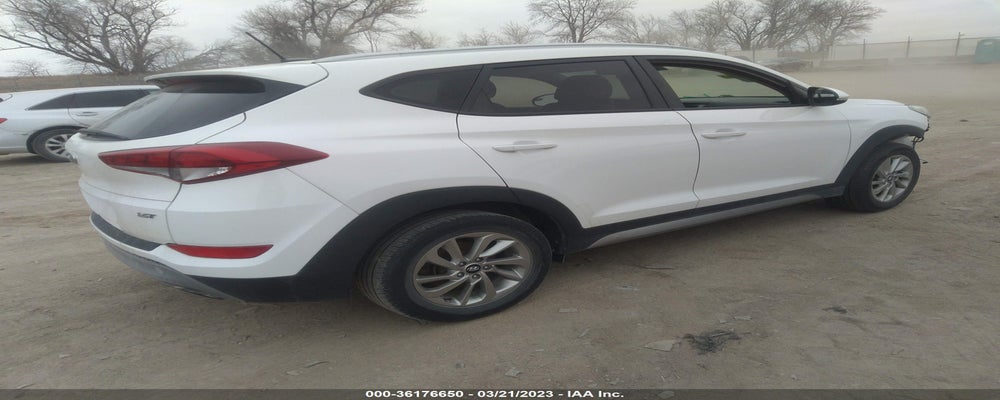 KM8J33A20HU353724 2017 HYUNDAI TUCSON photo no. 4