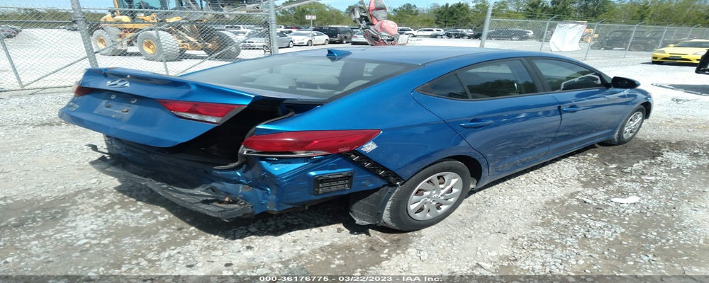 5NPD74LFXHH165928 2017 HYUNDAI ELANTRA photo no. 4
