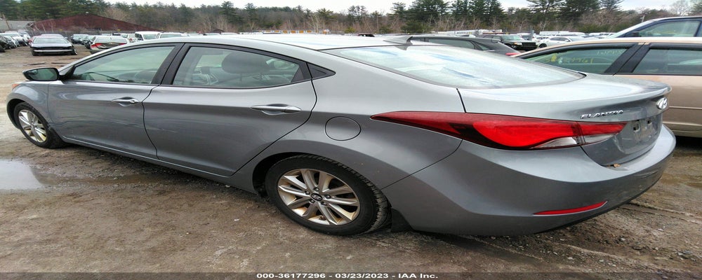 KMHDH4AE7FU298099 2015 HYUNDAI ELANTRA photo no. 3
