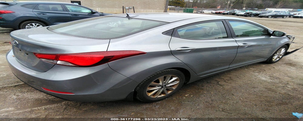 KMHDH4AE7FU298099 2015 HYUNDAI ELANTRA photo no. 4