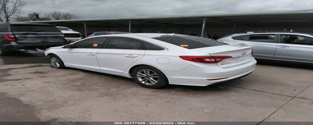 5NPE24AF6FH009372 2015 HYUNDAI SONATA photo no. 3