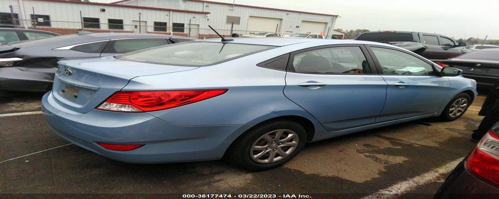 KMHCT4AE5DU562072 2013 HYUNDAI ACCENT photo no. 4