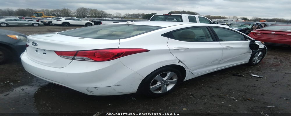 5NPDH4AE5DH259233 2013 HYUNDAI ELANTRA photo no. 4