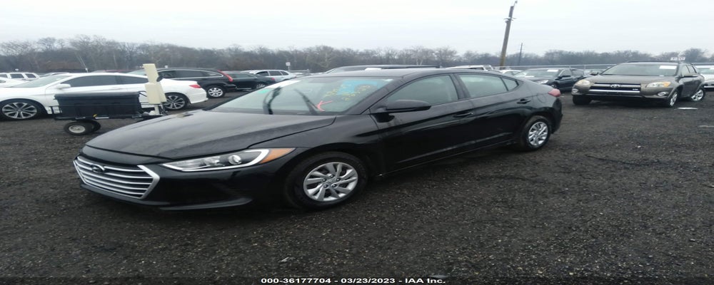 KMHD74LF2JU610556 2018 HYUNDAI ELANTRA photo no. 2