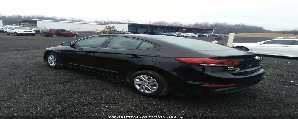 KMHD74LF2JU610556 2018 HYUNDAI ELANTRA photo no. 3