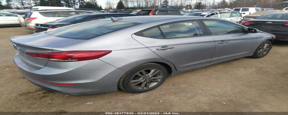 5NPD84LF0HH173033 2017 HYUNDAI ELANTRA photo no. 4
