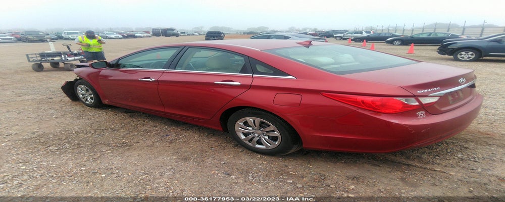 5NPEB4AC4DH530819 2013 HYUNDAI SONATA photo no. 3