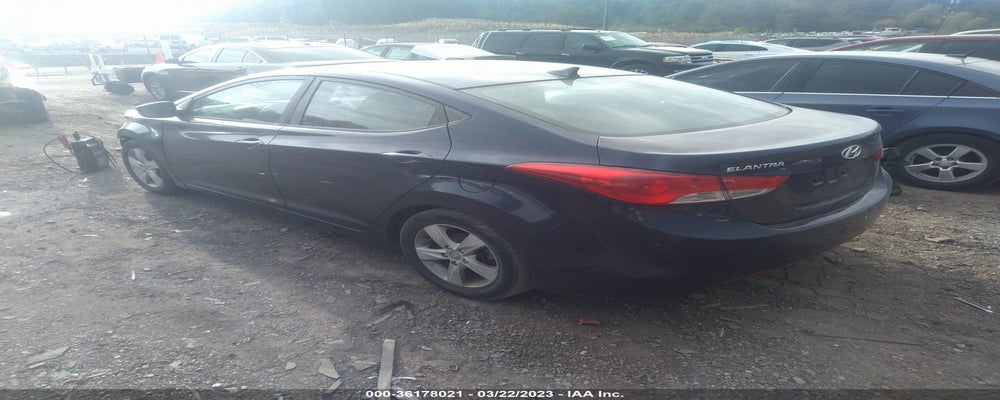5NPDH4AE6DH353783 2013 HYUNDAI ELANTRA photo no. 3