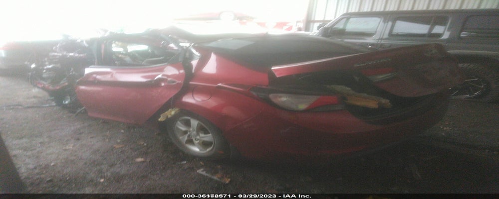 5NPDH4AE7FH562825 2015 HYUNDAI ELANTRA photo no. 3