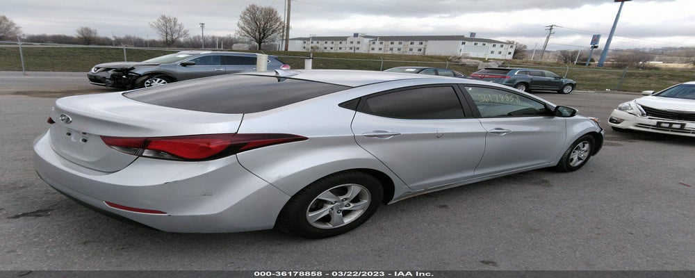 5NPDH4AE9FH595793 2015 HYUNDAI ELANTRA photo no. 4
