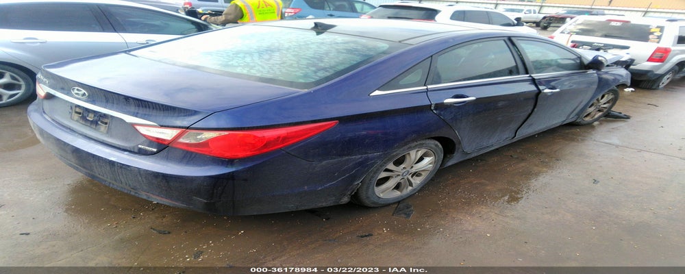 5NPEC4AC5DH526341 2013 HYUNDAI SONATA photo no. 4