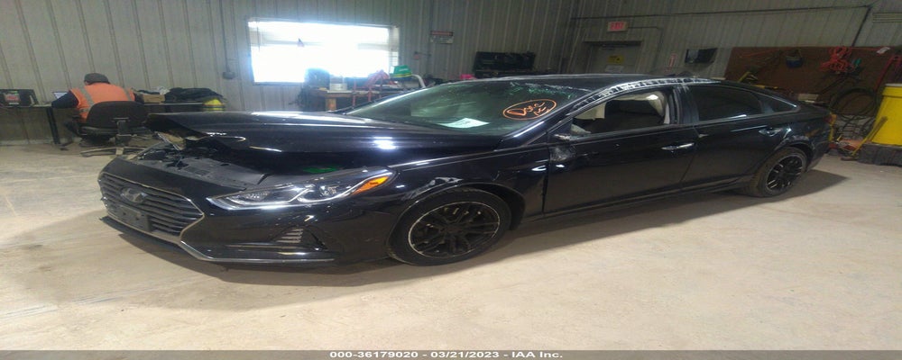5NPE34AF8JH594297 2018 HYUNDAI SONATA photo no. 2