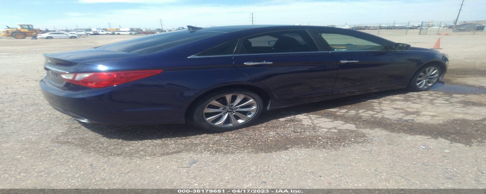 5NPEC4AC9BH126358 2011 HYUNDAI SONATA photo no. 4