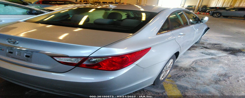 5NPEB4AC2CH421161 2012 HYUNDAI SONATA photo no. 4