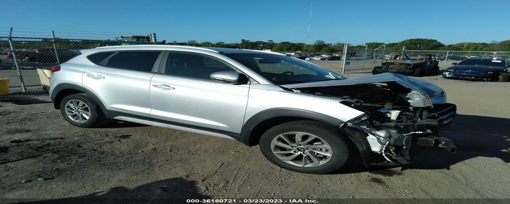 KM8J33A4XJU779735 2018 HYUNDAI TUCSON photo no. 4
