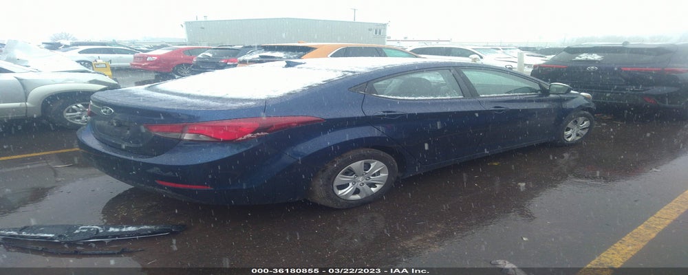 5NPDH4AE1GH744196 2016 HYUNDAI ELANTRA photo no. 4