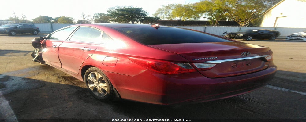 5NPEC4AC9BH105977 2011 HYUNDAI SONATA photo no. 3