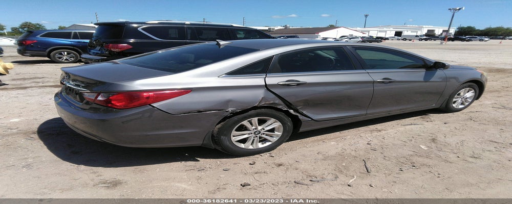5NPEB4AC4BH108076 2011 HYUNDAI SONATA photo no. 4