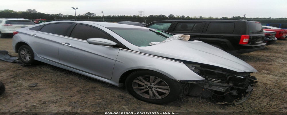 5NPEB4AC4EH834752 2014 HYUNDAI SONATA photo no. 14