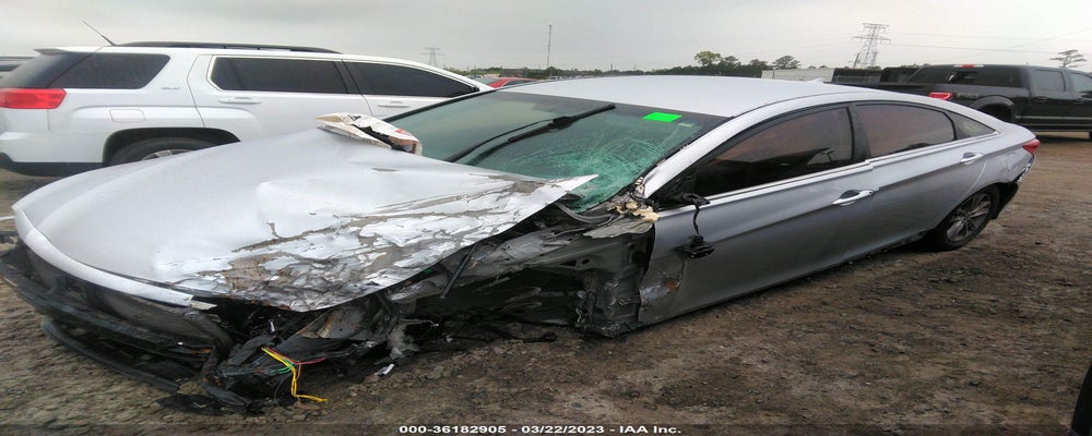 5NPEB4AC4EH834752 2014 HYUNDAI SONATA photo no. 2