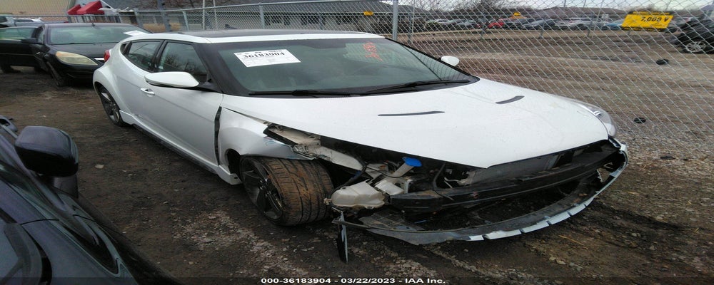 KMHTC6AE1FU230127 2015 HYUNDAI VELOSTER photo no. 16