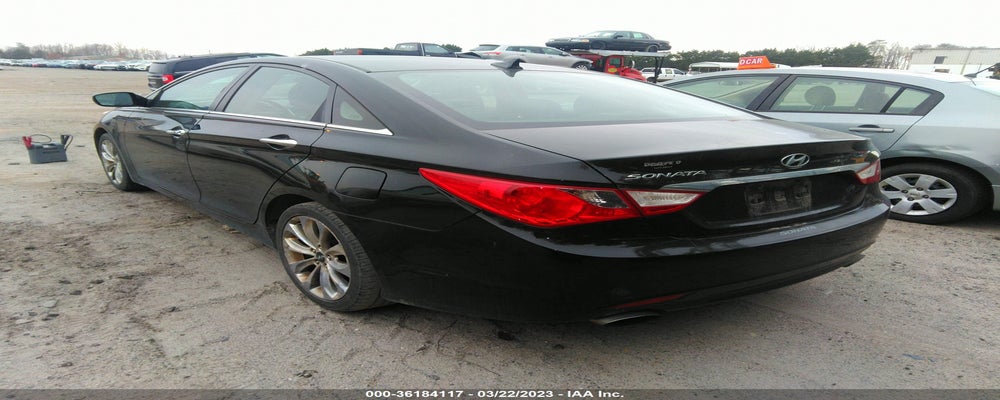 5NPEC4AC8BH217542 2011 HYUNDAI SONATA photo no. 3
