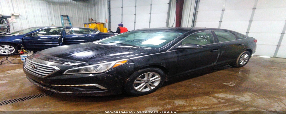 5NPE24AF4FH237306 2015 HYUNDAI SONATA photo no. 2