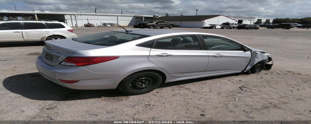 KMHCT4AE5HU323384 2017 HYUNDAI ACCENT photo no. 4