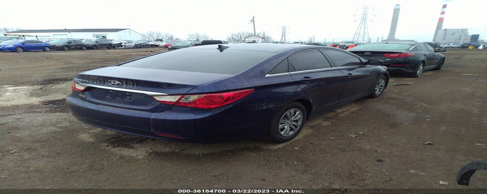 5NPEB4ACXBH072992 2011 HYUNDAI SONATA photo no. 4