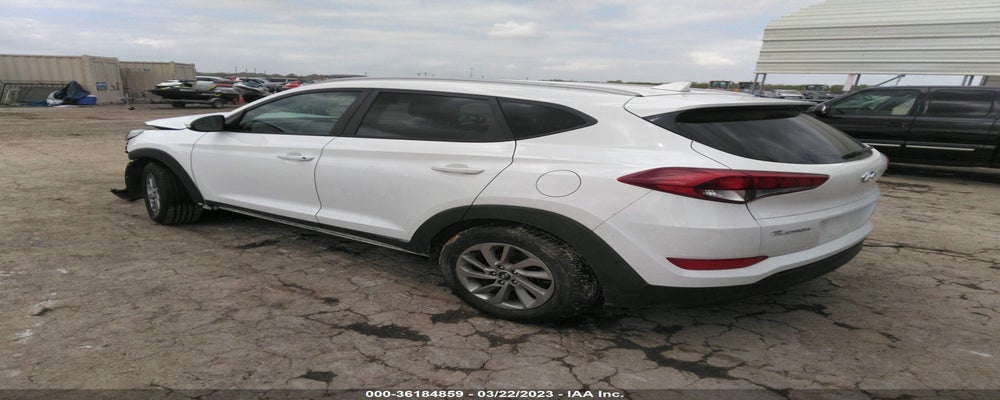KM8J3CA48JU756146 2018 HYUNDAI TUCSON photo no. 3
